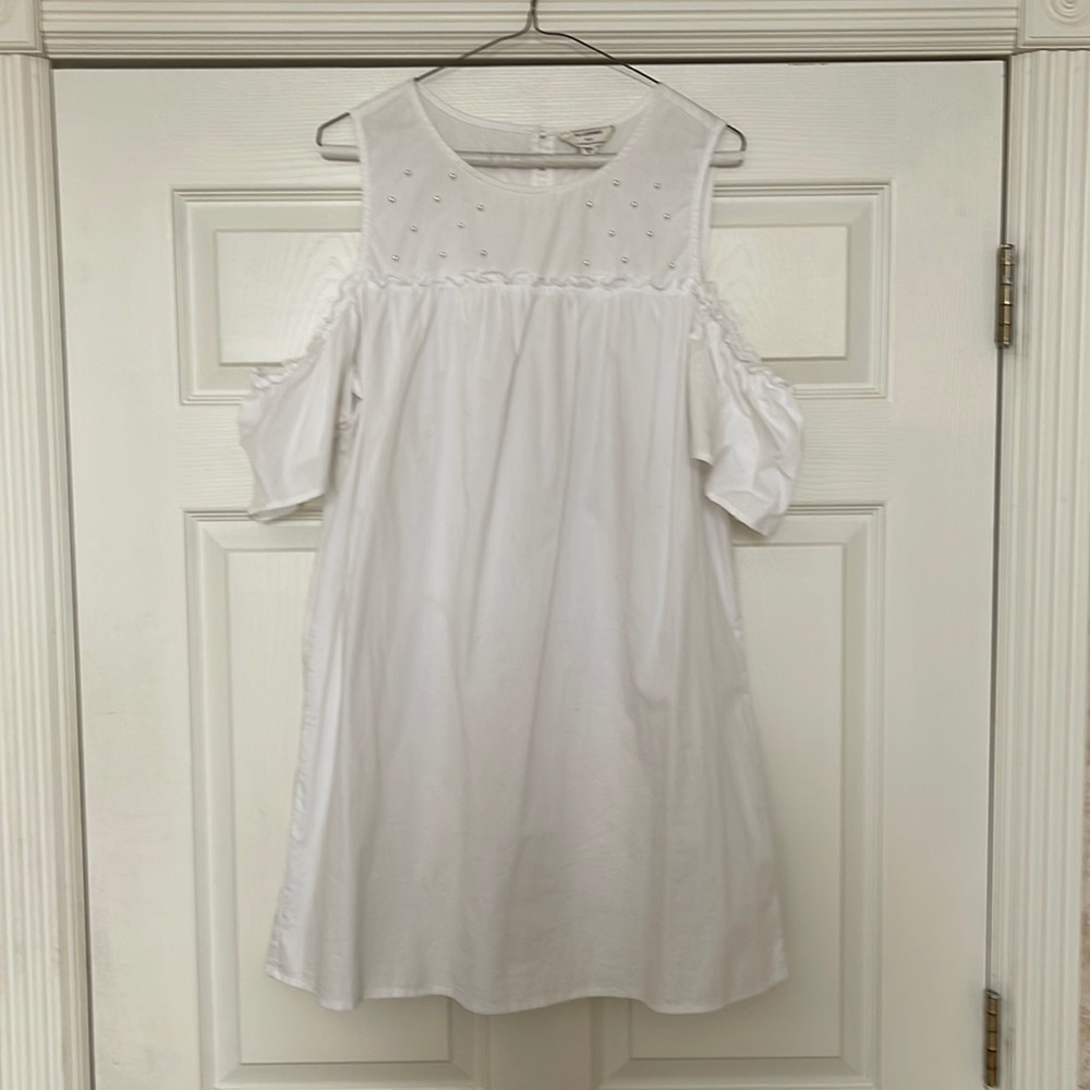 Cute open sleeve top
